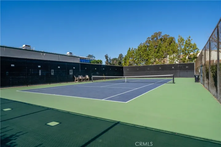 11824 Moorpark Street A, Studio City, California 91604