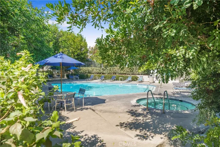 Pool & Spa Nearby
