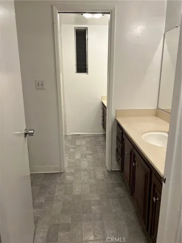 5650 Cambridge Way 4, Culver City, California 90230