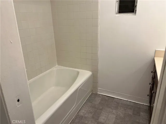 5650 Cambridge Way 4, Culver City, California 90230