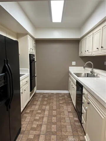 5650 Cambridge Way 4, Culver City, California 90230