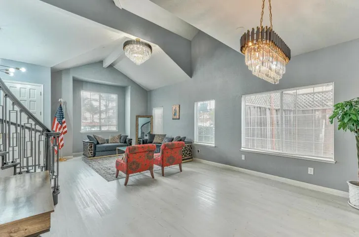 1864 Declaration Street, Salinas, California 93906