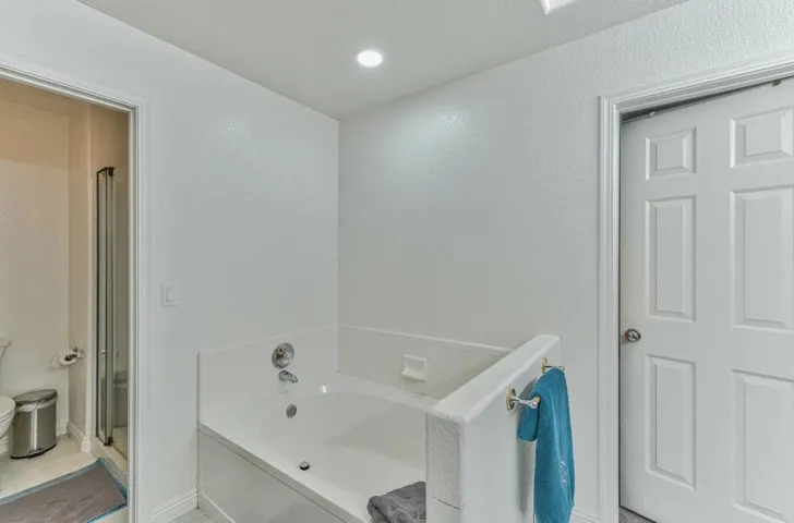 1864 Declaration Street, Salinas, California 93906