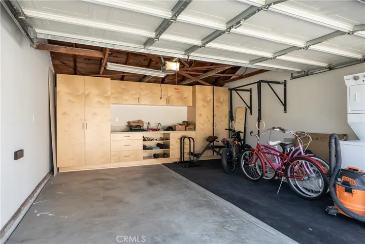 12947 Panama Street, Los Angeles, California 90066