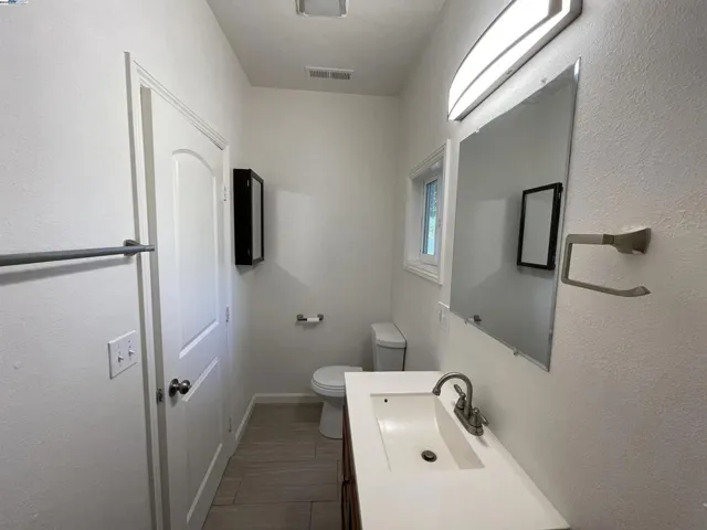 1396 E 27th St, Oakland, California 94606