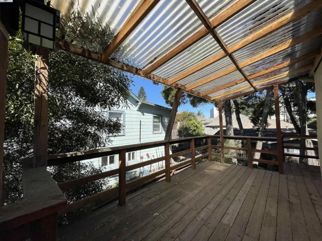 1396 E 27th St, Oakland, California 94606