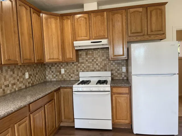 1396 E 27th St, Oakland, California 94606