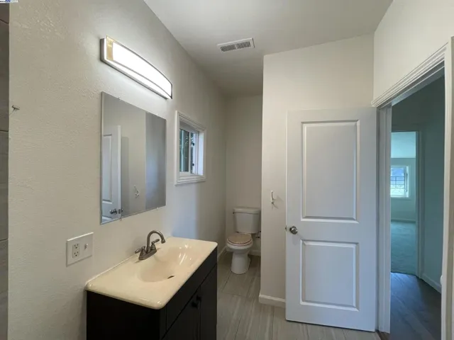 1396 E 27th St, Oakland, California 94606