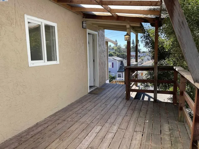 1396 E 27th St, Oakland, California 94606