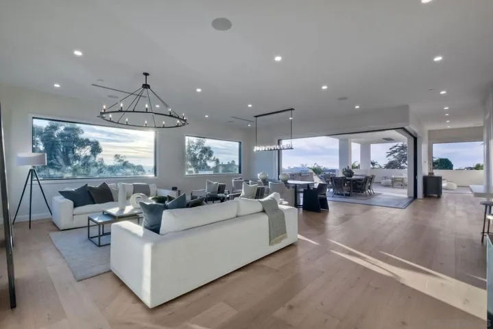 4270 Ampudia St, San Diego, California 92103