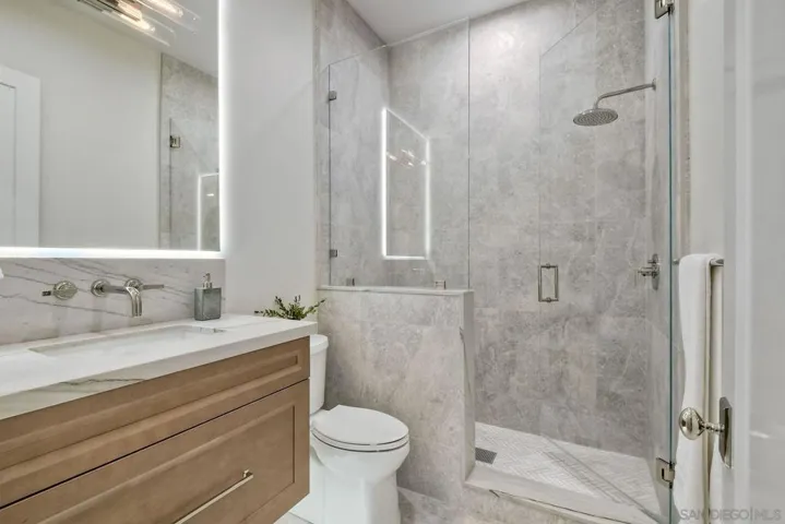4270 Ampudia St, San Diego, California 92103