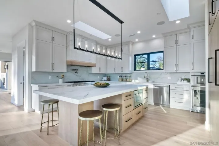 4270 Ampudia St, San Diego, California 92103