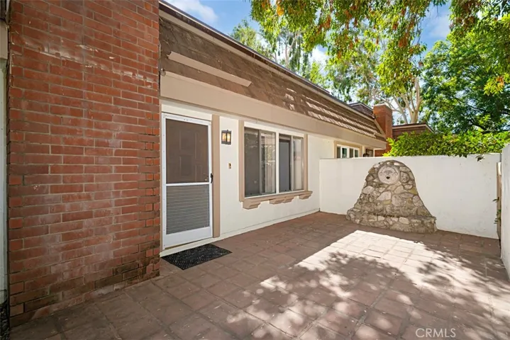 10348 Larwin Avenue, Chatsworth, California 91311