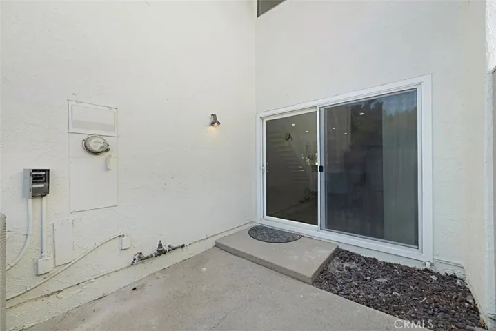 10348 Larwin Avenue, Chatsworth, California 91311