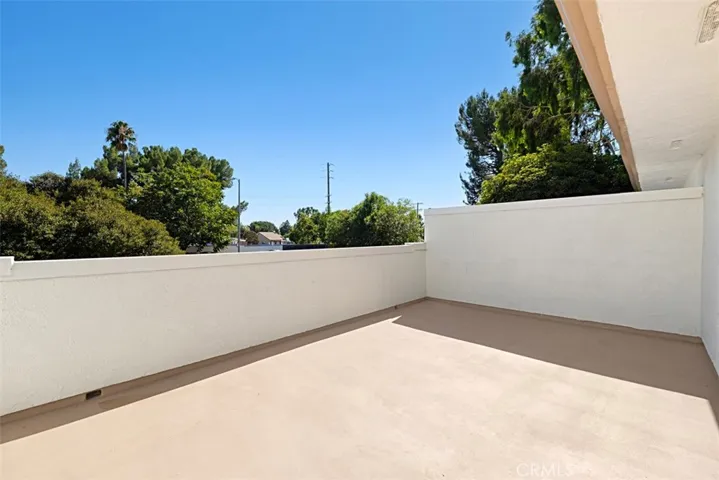 10348 Larwin Avenue, Chatsworth, California 91311