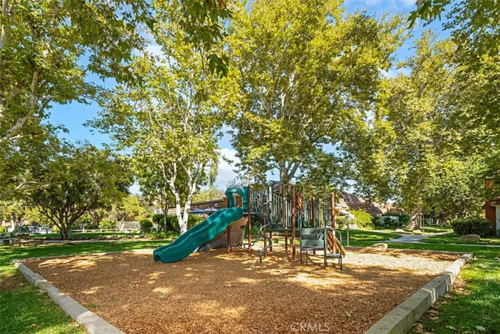 10348 Larwin Avenue, Chatsworth, California 91311
