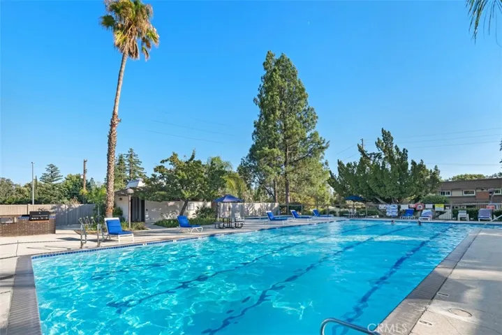 10348 Larwin Avenue, Chatsworth, California 91311