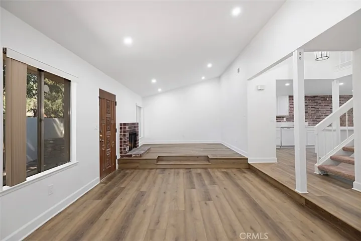 10348 Larwin Avenue, Chatsworth, California 91311