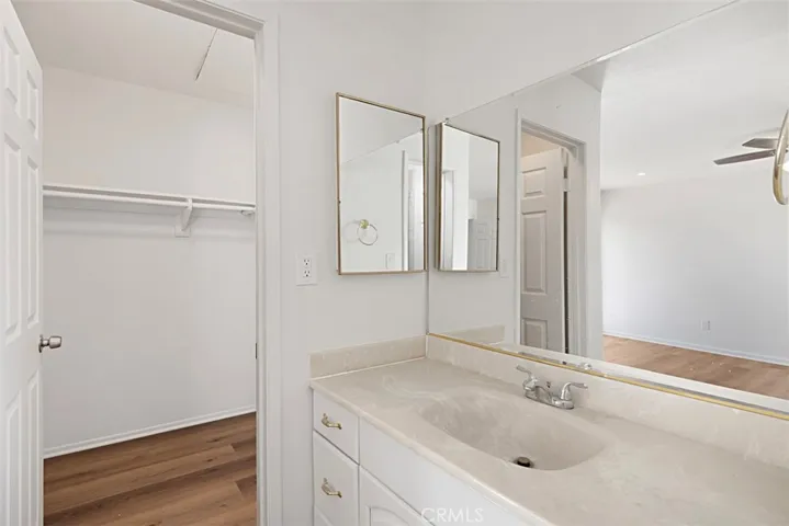 10348 Larwin Avenue, Chatsworth, California 91311