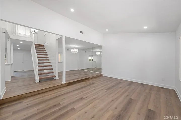 10348 Larwin Avenue, Chatsworth, California 91311