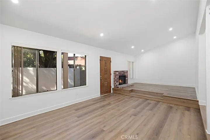 10348 Larwin Avenue, Chatsworth, California 91311
