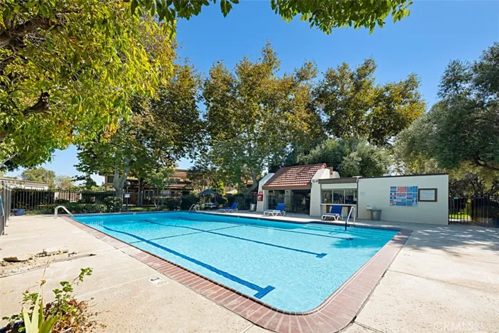 10348 Larwin Avenue, Chatsworth, California 91311