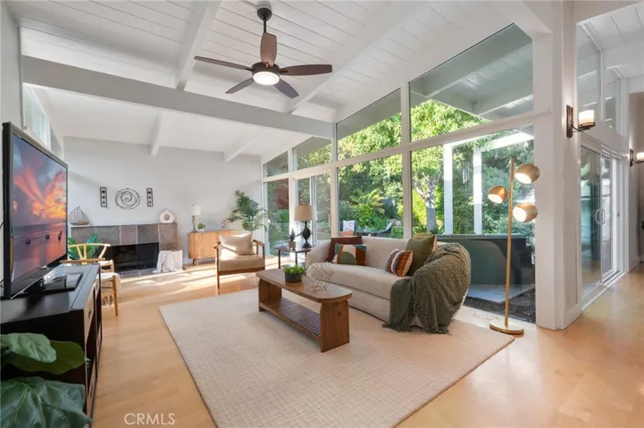 10 Packet Road, Rancho Palos Verdes, California 90275