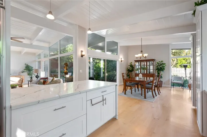 10 Packet Road, Rancho Palos Verdes, California 90275