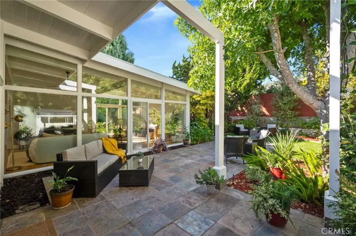 10 Packet Road, Rancho Palos Verdes, California 90275