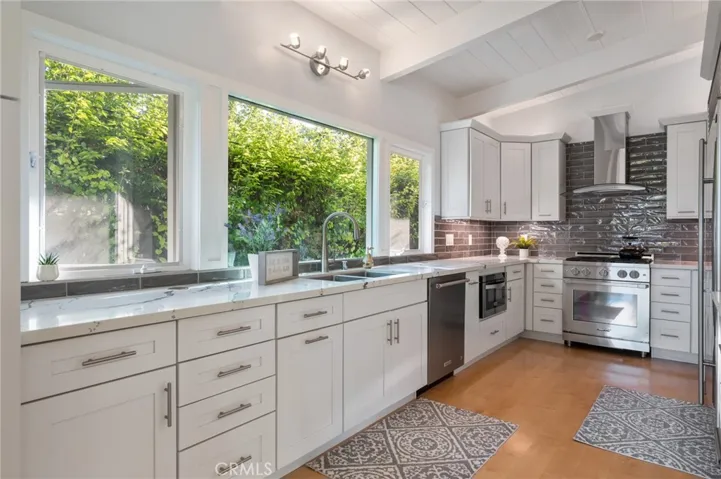 10 Packet Road, Rancho Palos Verdes, California 90275