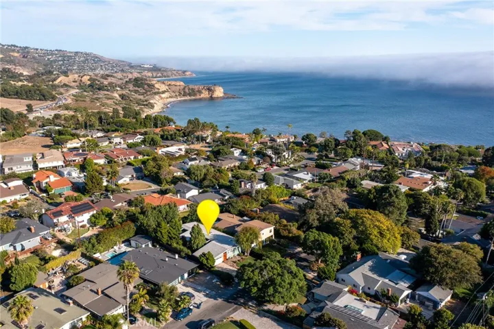 Yellow Dot pinpoints House