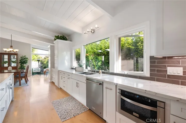 10 Packet Road, Rancho Palos Verdes, California 90275