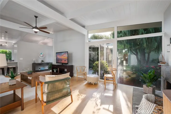 10 Packet Road, Rancho Palos Verdes, California 90275