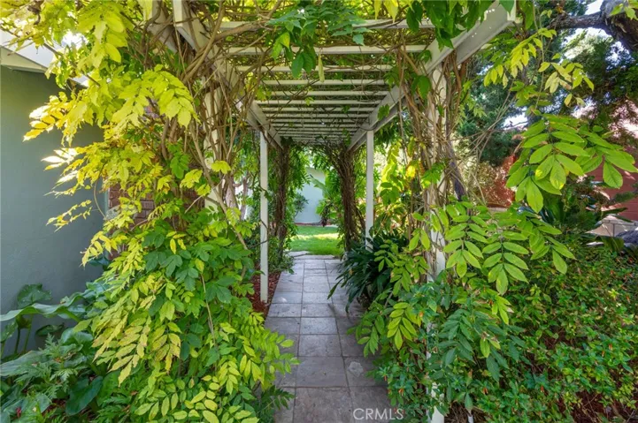 10 Packet Road, Rancho Palos Verdes, California 90275