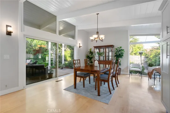 10 Packet Road, Rancho Palos Verdes, California 90275