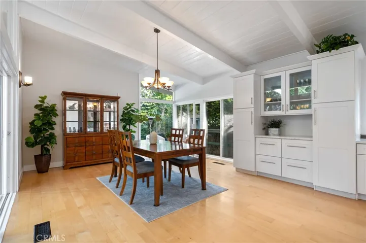 10 Packet Road, Rancho Palos Verdes, California 90275