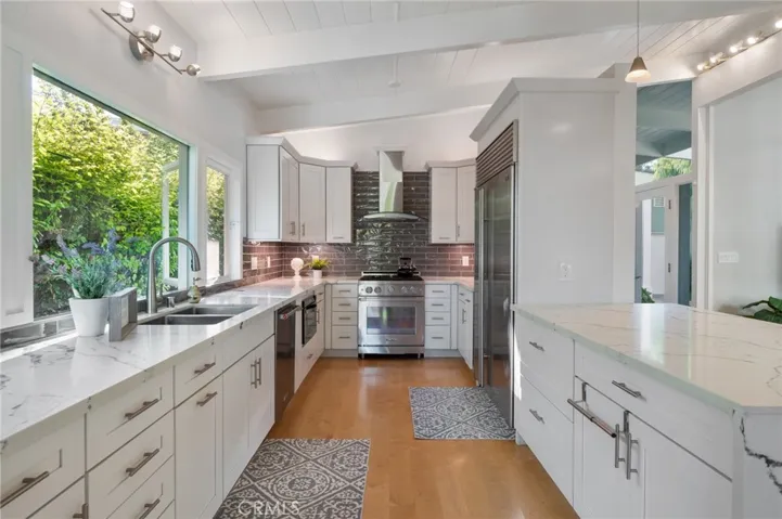 10 Packet Road, Rancho Palos Verdes, California 90275