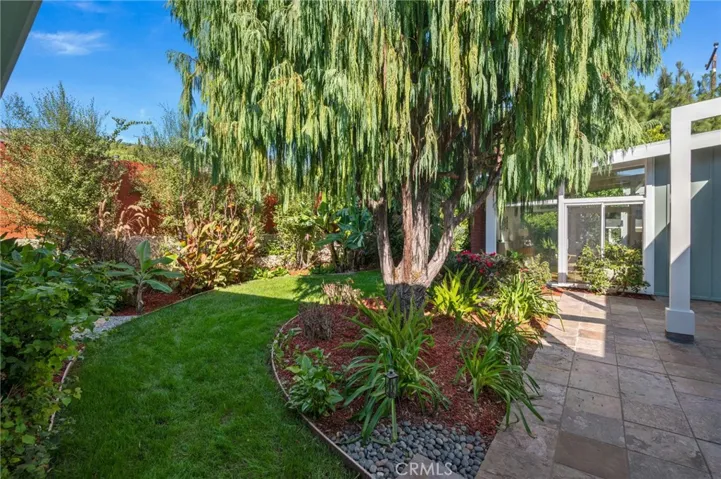 10 Packet Road, Rancho Palos Verdes, California 90275