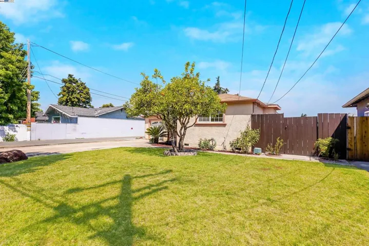 242 Blossom Way, Hayward, California 94541