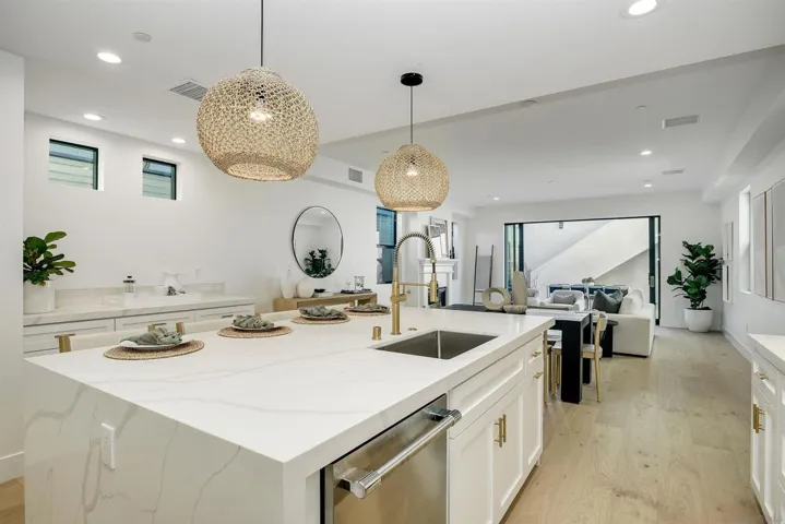 1327 Reed Ave, San Diego, California 92109