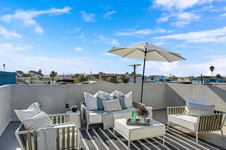 1327 Reed Ave, San Diego, California 92109
