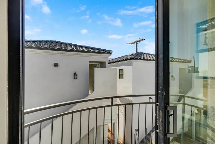 1327 Reed Ave, San Diego, California 92109