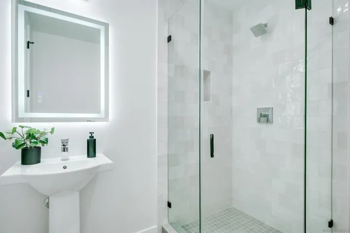 1327 Reed Ave, San Diego, California 92109