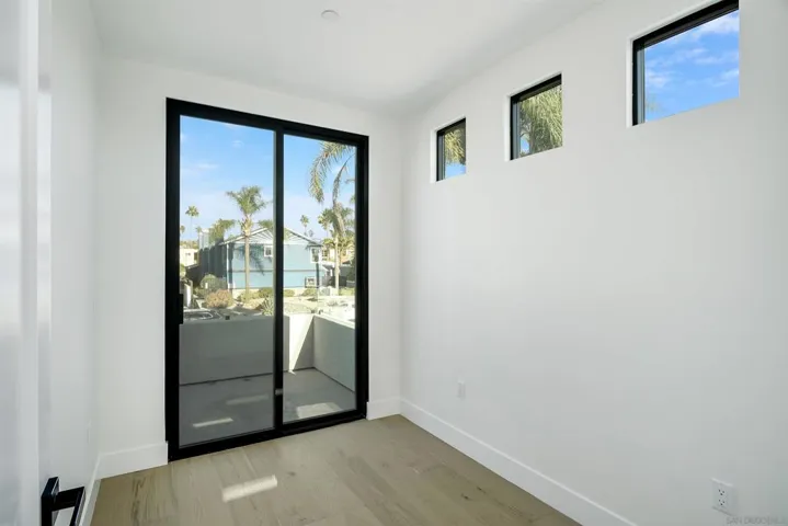 1327 Reed Ave, San Diego, California 92109