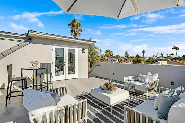 1327 Reed Ave, San Diego, California 92109