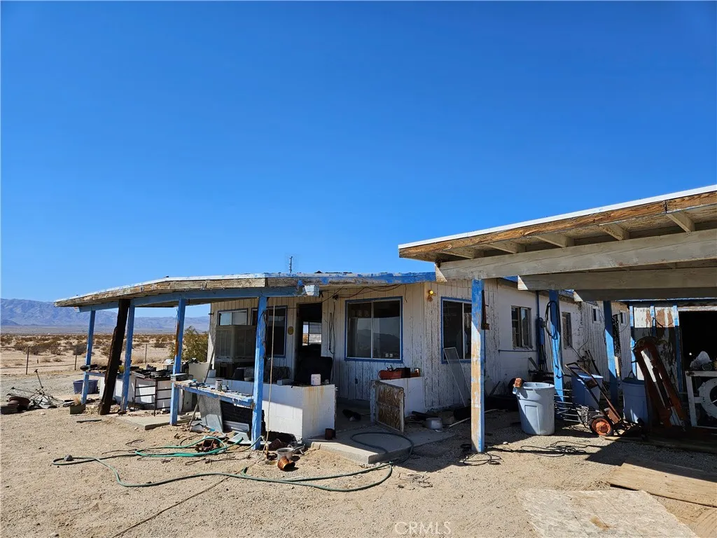 5451 Kuhns Rd, 29 Palms, California 92277 home-pic-2