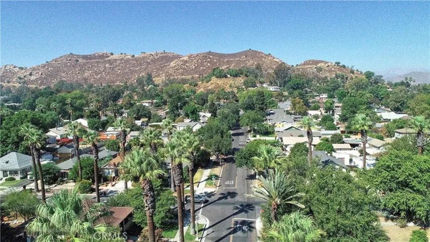 4330 10th Street, Riverside, California 92501