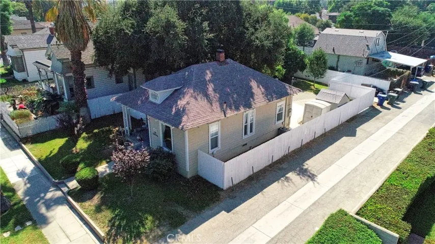 4330 10th Street, Riverside, California 92501