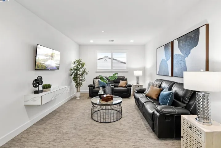 2798 Sasser Place, Tracy, California 95377