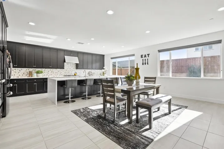2798 Sasser Place, Tracy, California 95377